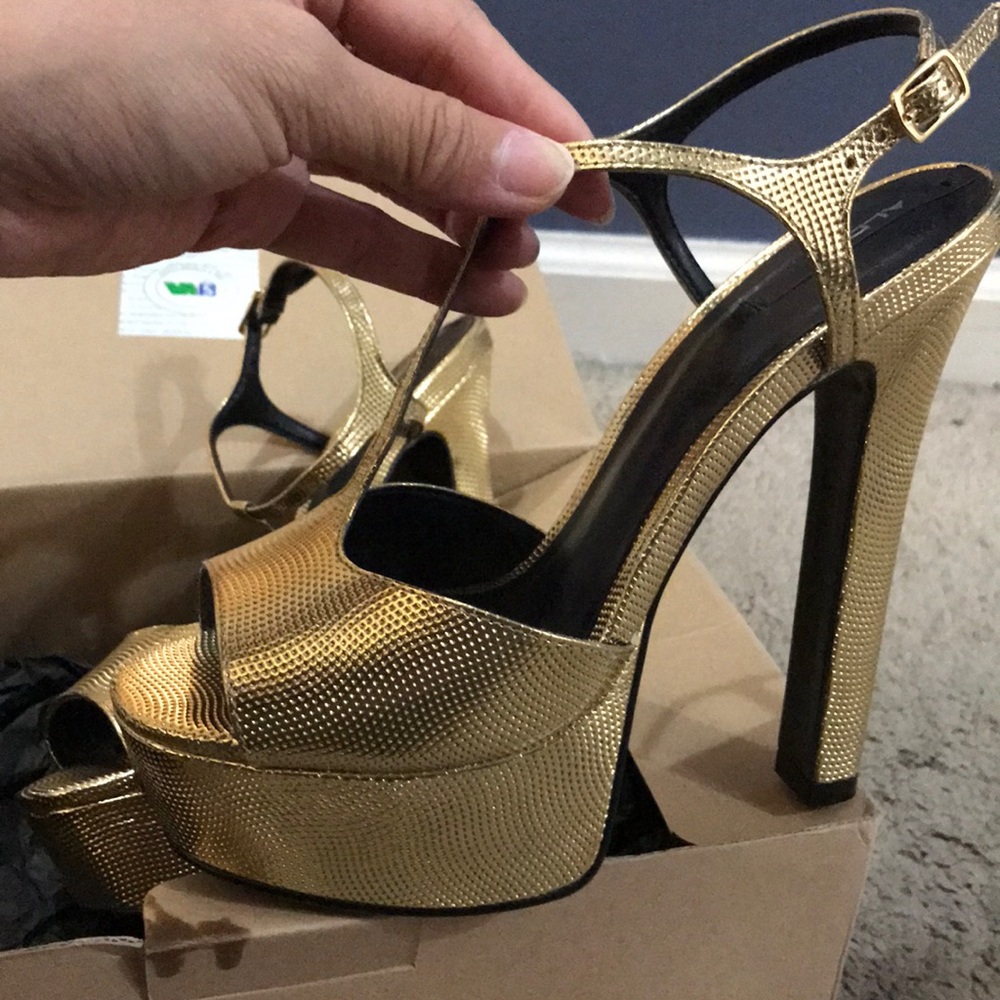 Aldo gold heels
